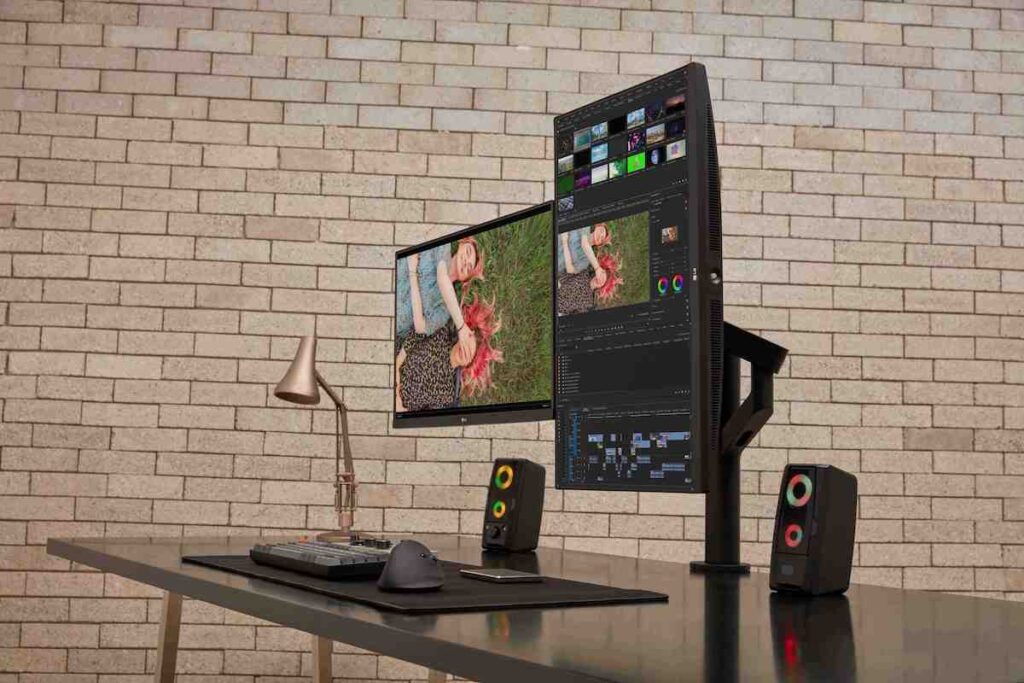 LG Ergo second generation monitor pivot
